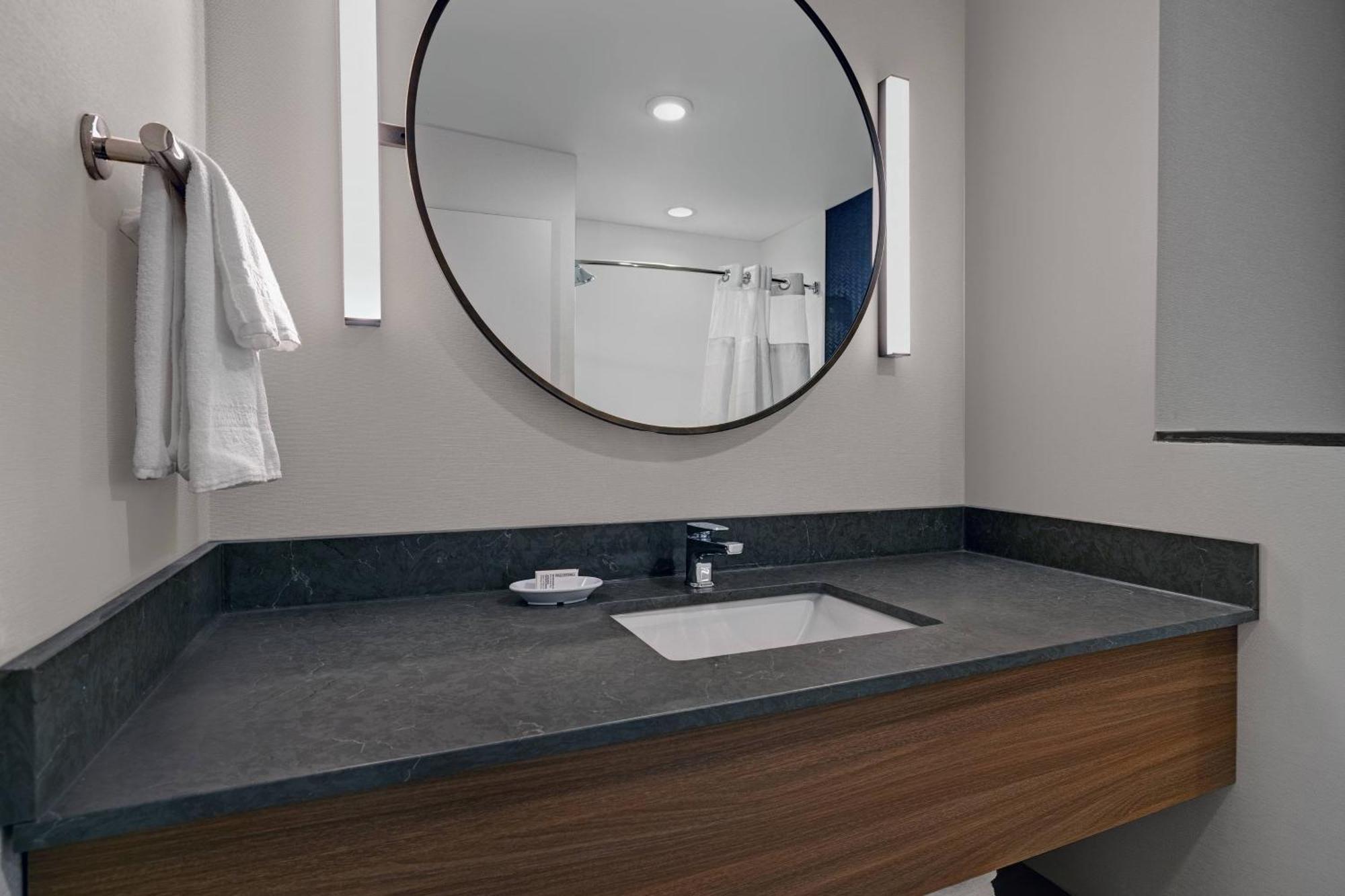 Fairfield Inn & Suites By Marriott Milwaukee Brookfield Zewnętrze zdjęcie