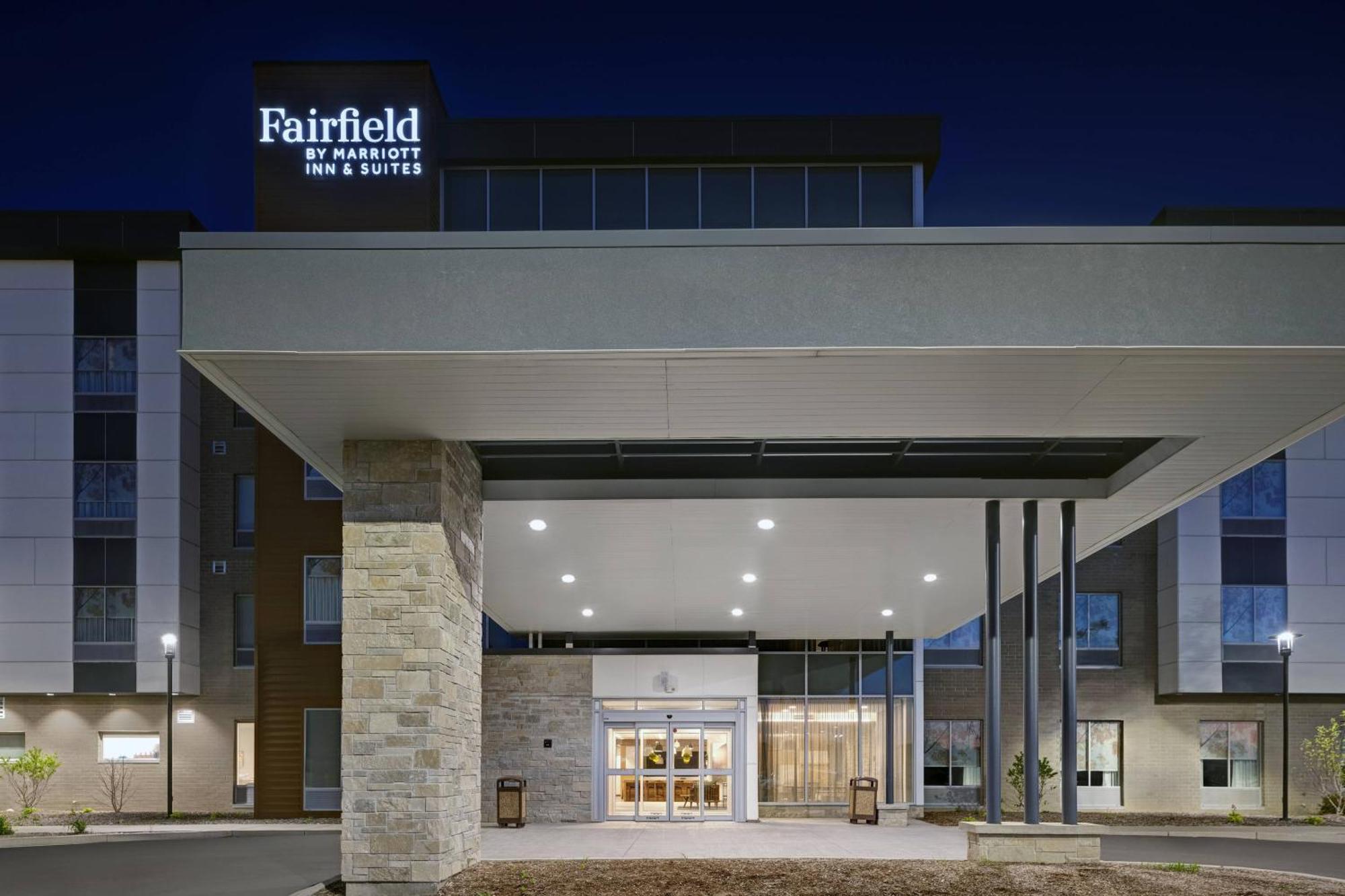 Fairfield Inn & Suites By Marriott Milwaukee Brookfield Zewnętrze zdjęcie